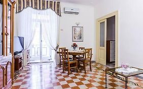 Casa Lillina A Toledo , Near Piazza Del Plebiscito