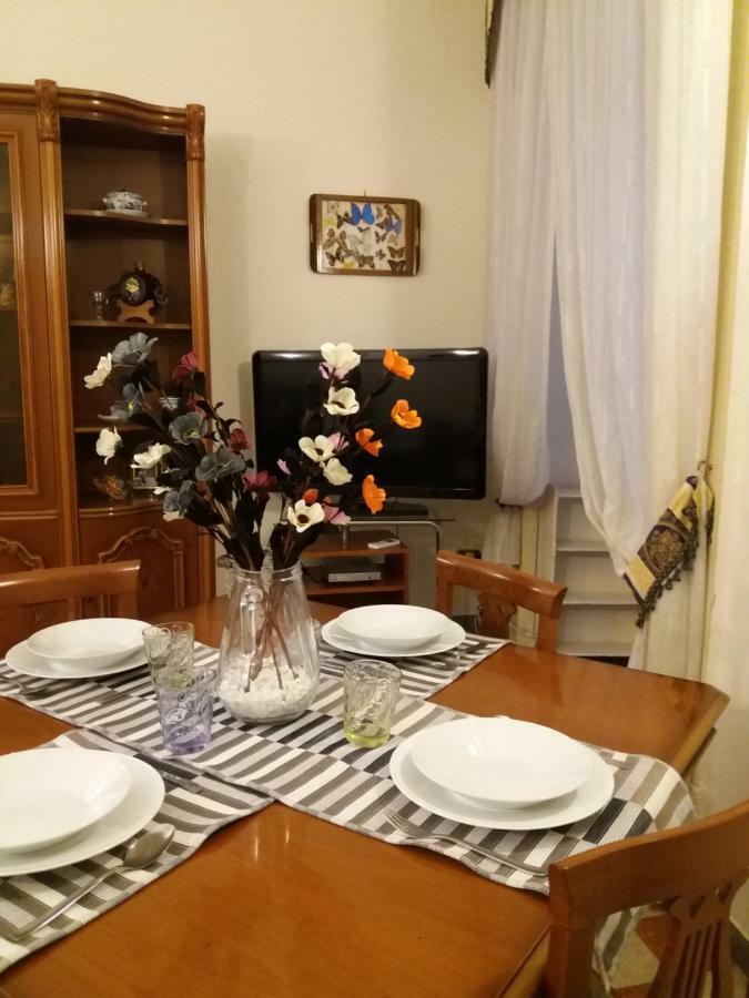 Casa Lillina A Toledo , Near Piazza Del Plebiscito Appartement Napels Buitenkant foto