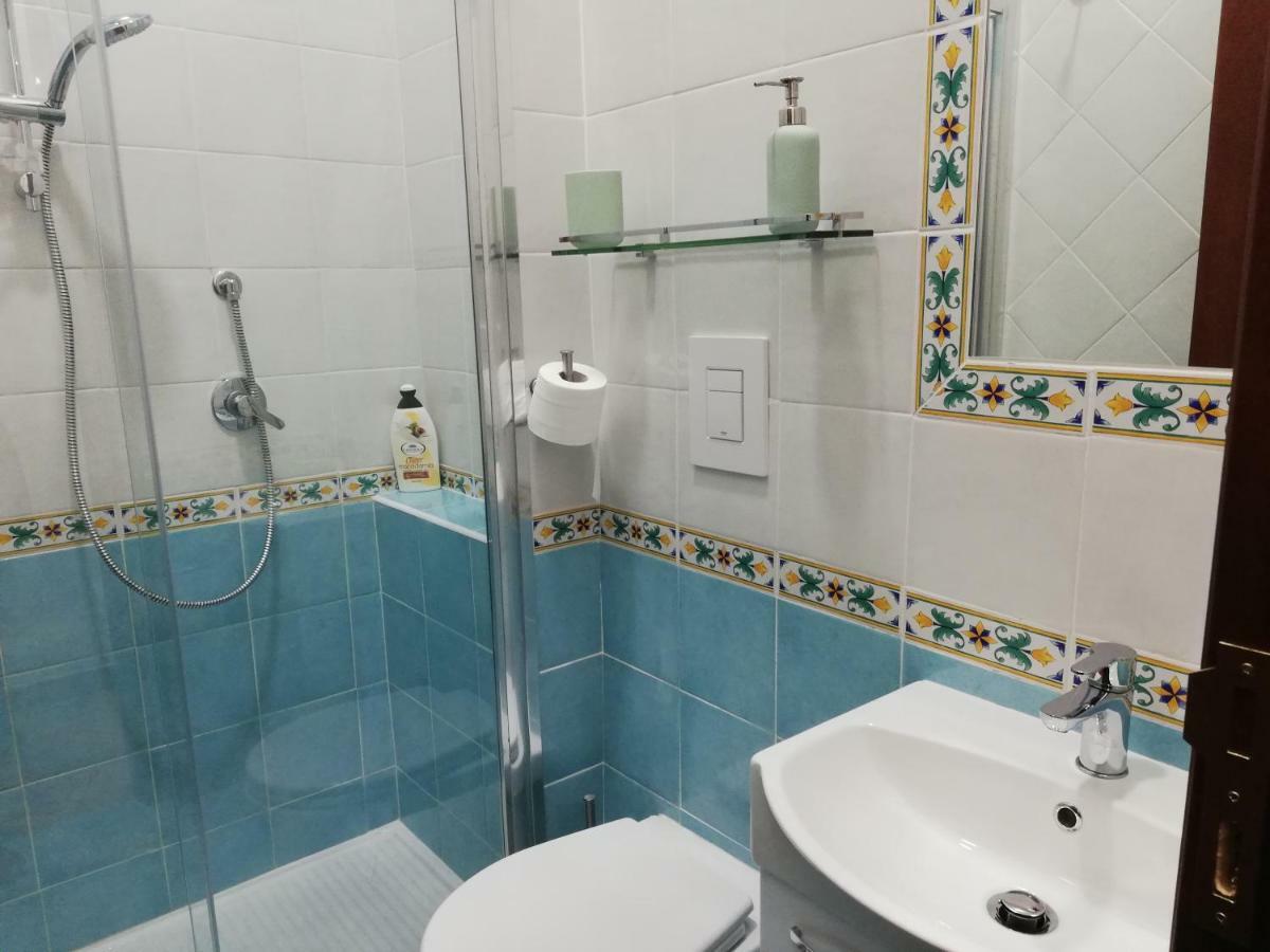 Casa Lillina A Toledo , Near Piazza Del Plebiscito Appartement Napels Buitenkant foto