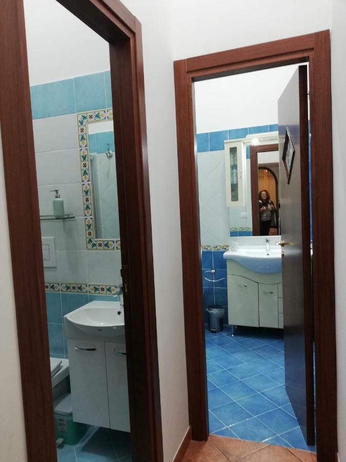 Casa Lillina A Toledo , Near Piazza Del Plebiscito Appartement Napels Buitenkant foto